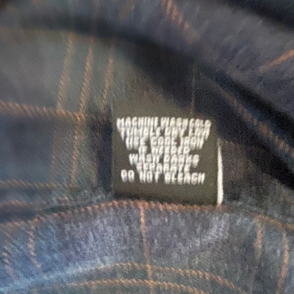 Ezekiel Men's Button Down Shirt - Picture 8 of 8